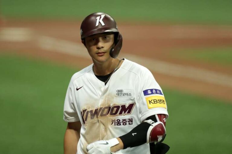 Padres are reportedly interested in KBO superstar HaSeong Kim East