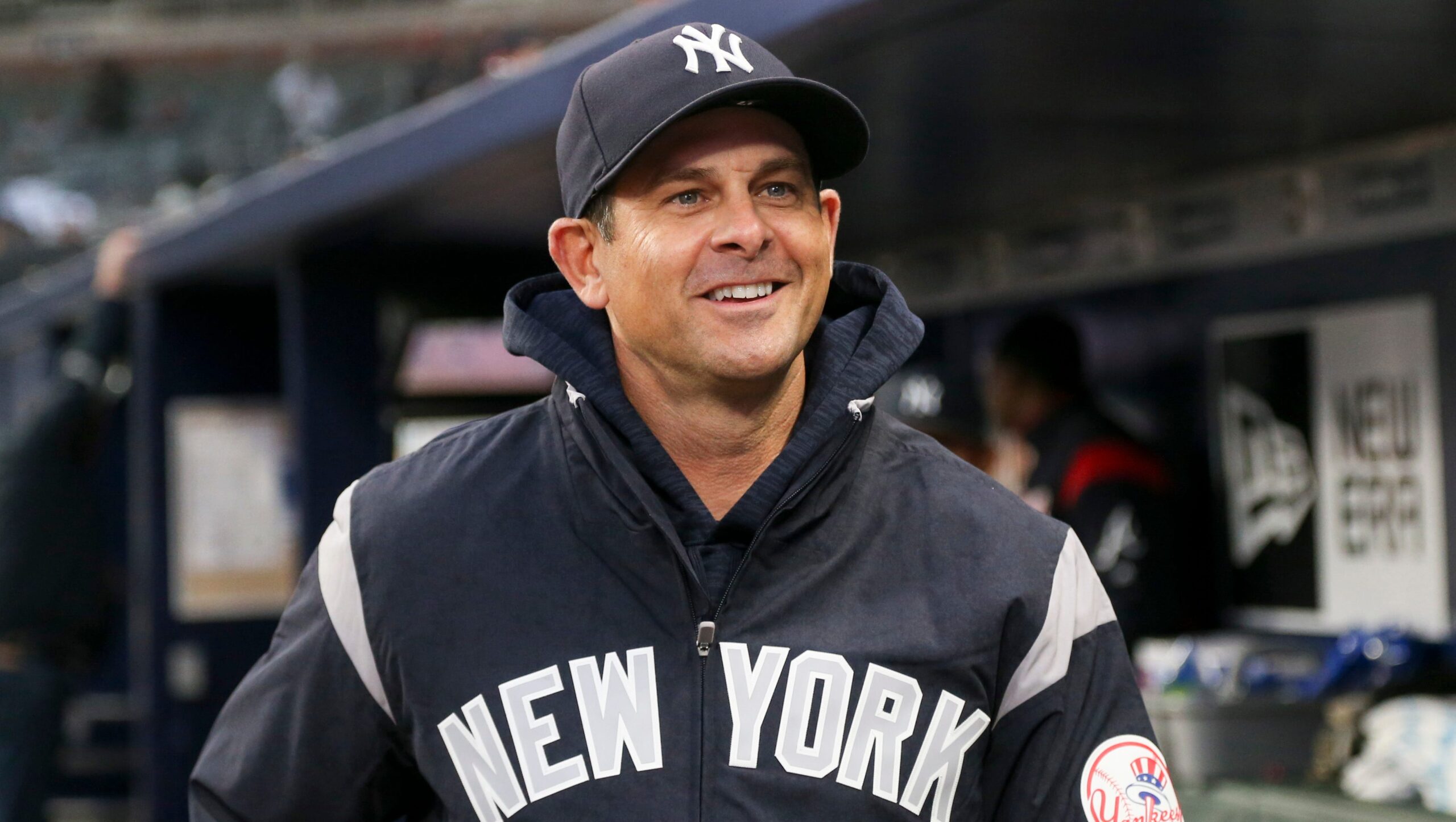 Padres eyeing Yankees' in-limbo Aaron Boone for manager role