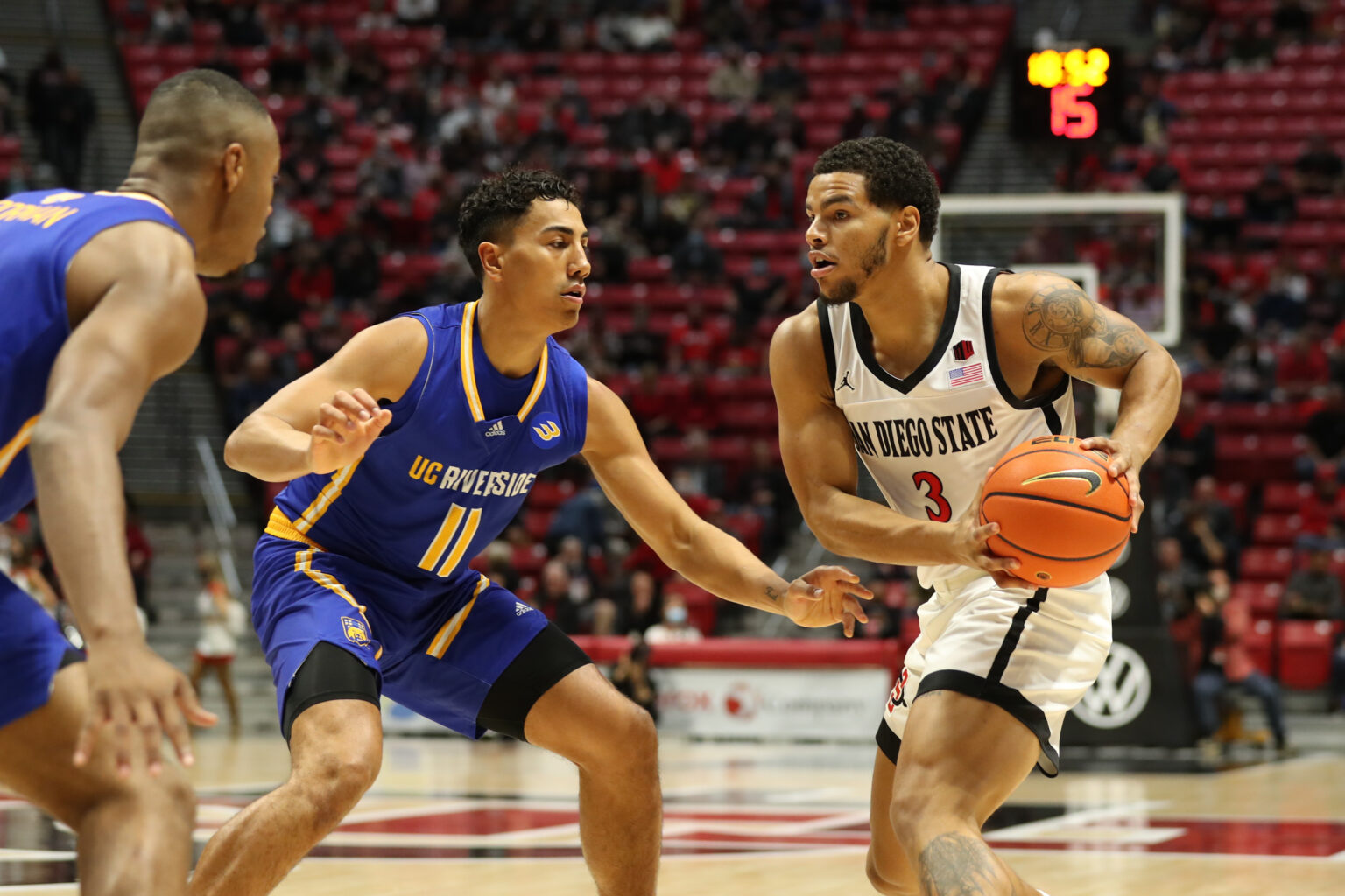 The SDSU Aztecs earn first win 66-53 over UCR | Aztecs