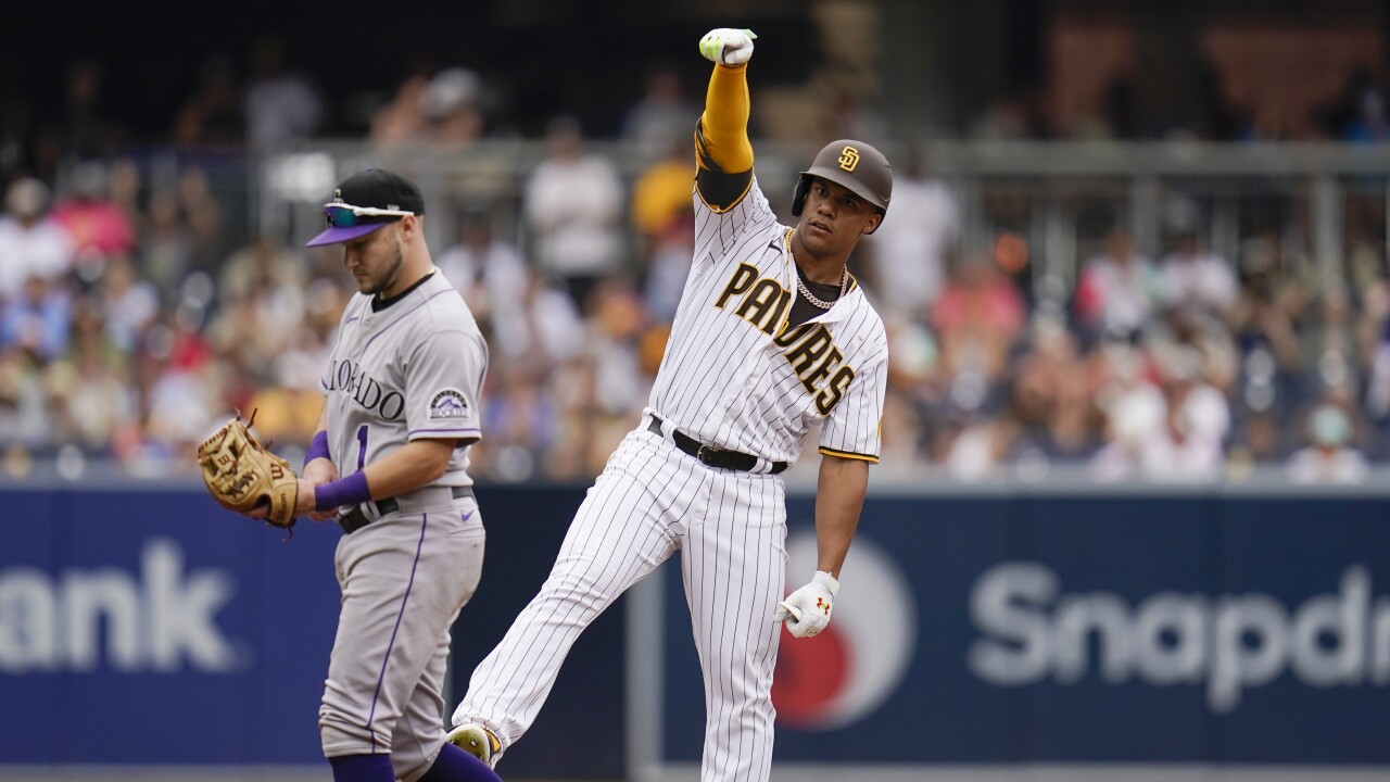 Slam Diego is back! Brandon Drury crushes grand slam in 1st Padres