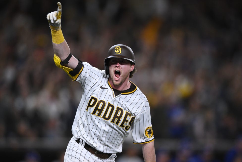 Padres come back to shock Dodgers in Game 4 and win series