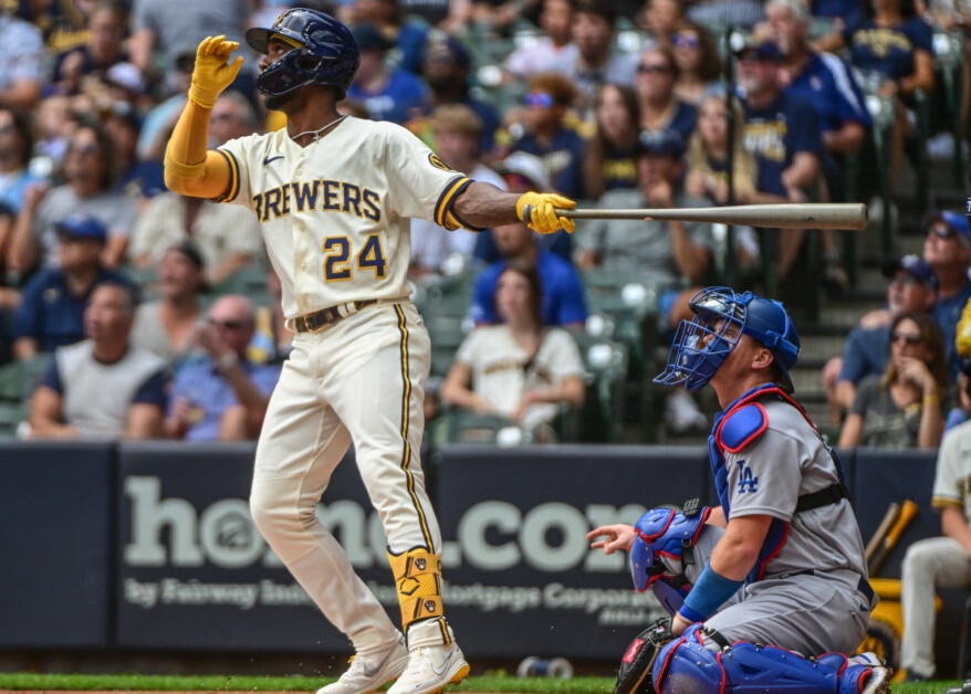 Andrew McCutchen signs with Milwaukee Brewers