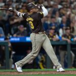 Padres drop opener to Braves, 3-2