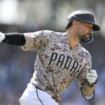 Padres walk-off Cardinals on Mother’s Day, 3-2
